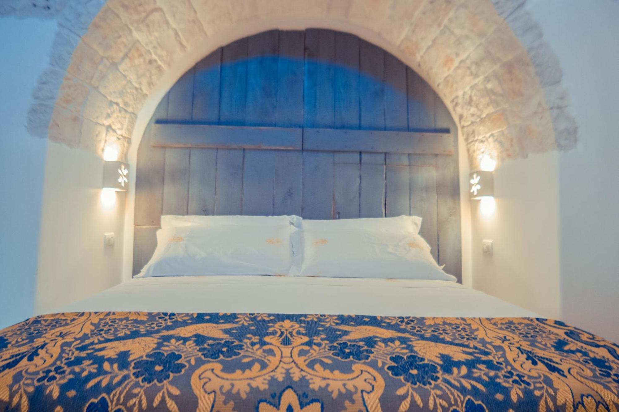 Navolte Trulli E Quiete Con Piscina Villa โลโกโรตอนโด ภายนอก รูปภาพ